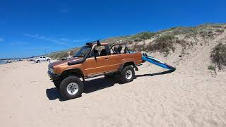 Removable hardtop Gen 1 Toyota 4Runner roof off at Boat Harbour 4wd park Kurnell 2.4 turbo diesel