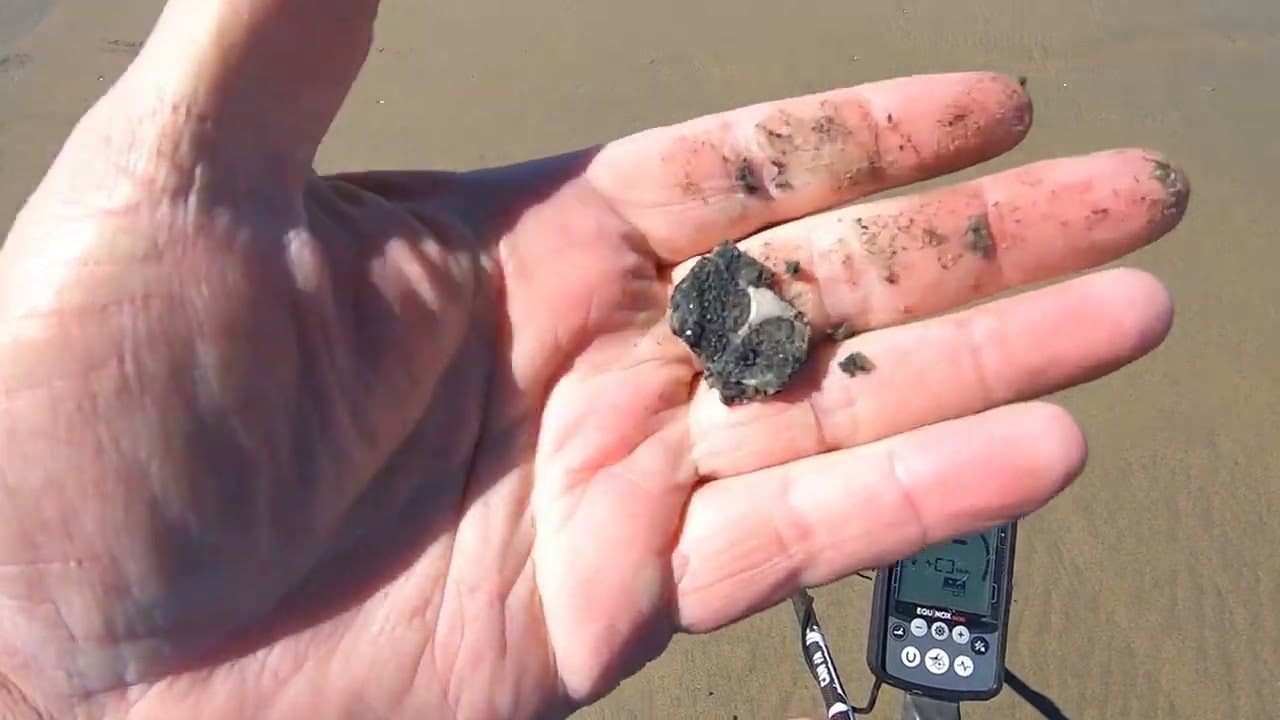 Beach Metal Detecting Newport Beach California YouTube