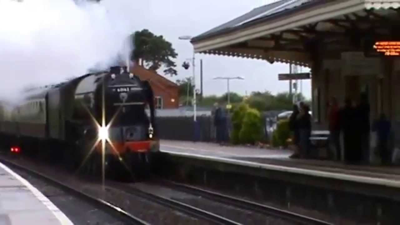 Castle Cary 12 July 2015 Torbay Express steam loco TORNADO 60163