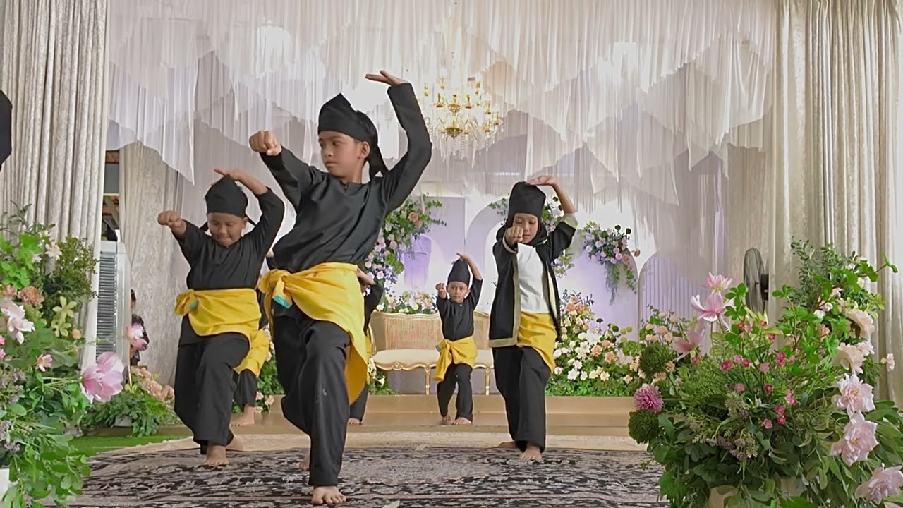 Pencak Iris @ Ooteh Wedding