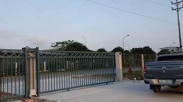 Lắp đặt motor cổng lùa nhập khẩu đồng bộ cánh cho nhà máy, cơ quan, xí nghiệp bền rẻ đẹp, hiệu quả