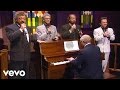 Bill & Gloria Gaither - I Shall Not Be Moved [Live] ft. The Statler Brothers