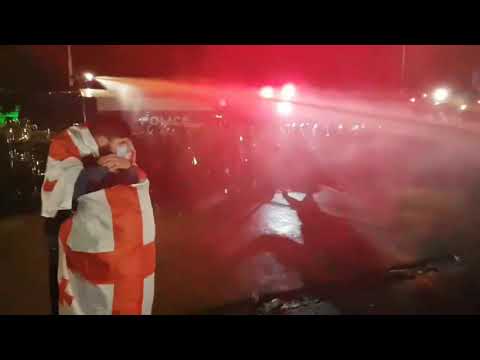 8 ნოემბრის აქცია ცესკოსთან   დაშლა