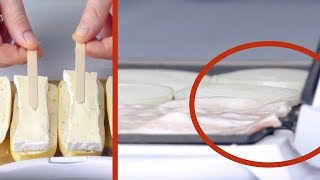 Прижимаем к сыру палочку для эскимо. Роскошная закуска за пару минут! Прижимаем к сыру палочку для эскимо. Роскошная закуска за пару минут!
