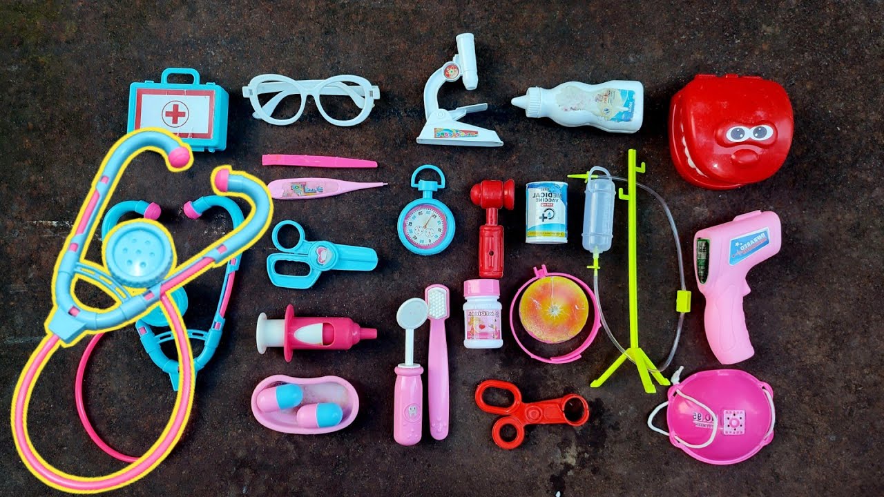 Hunting Stetoskop, Masker, Gunting, Termometer, Jarum Suntik, Mikroskop, Obat kapsul, Vaksin virus