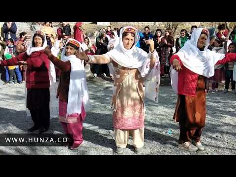 Beautiful Hunza Women Dance to a Folk Tune of Gilgit-Baltistan