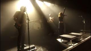 Download lagu Chasing Ghosts - ATC . Live in Paris- December 19th (4K)