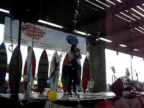 Santiago Idol -- Christine Nguyen singing "This is...