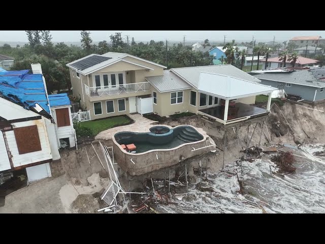 Hurricane Nicole - Florida homes falling into ocean
