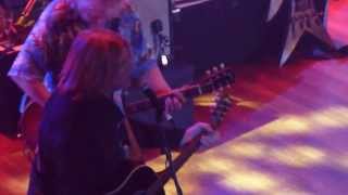 Mott fan and Def Leppard vocalist Joe Elliott joins Mott The Hoople...