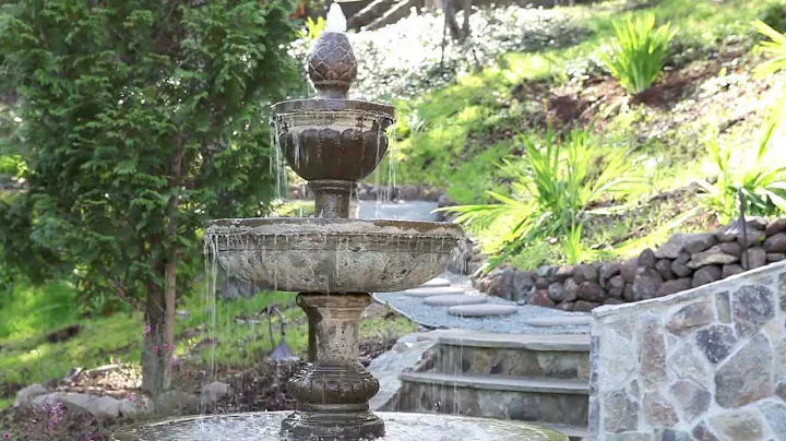 Jenny Mattson Presents 300 Oak Avenue, San Anselmo