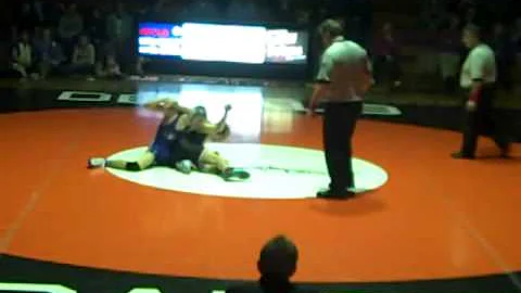 Justin Heinz wrestling at Dekalb
