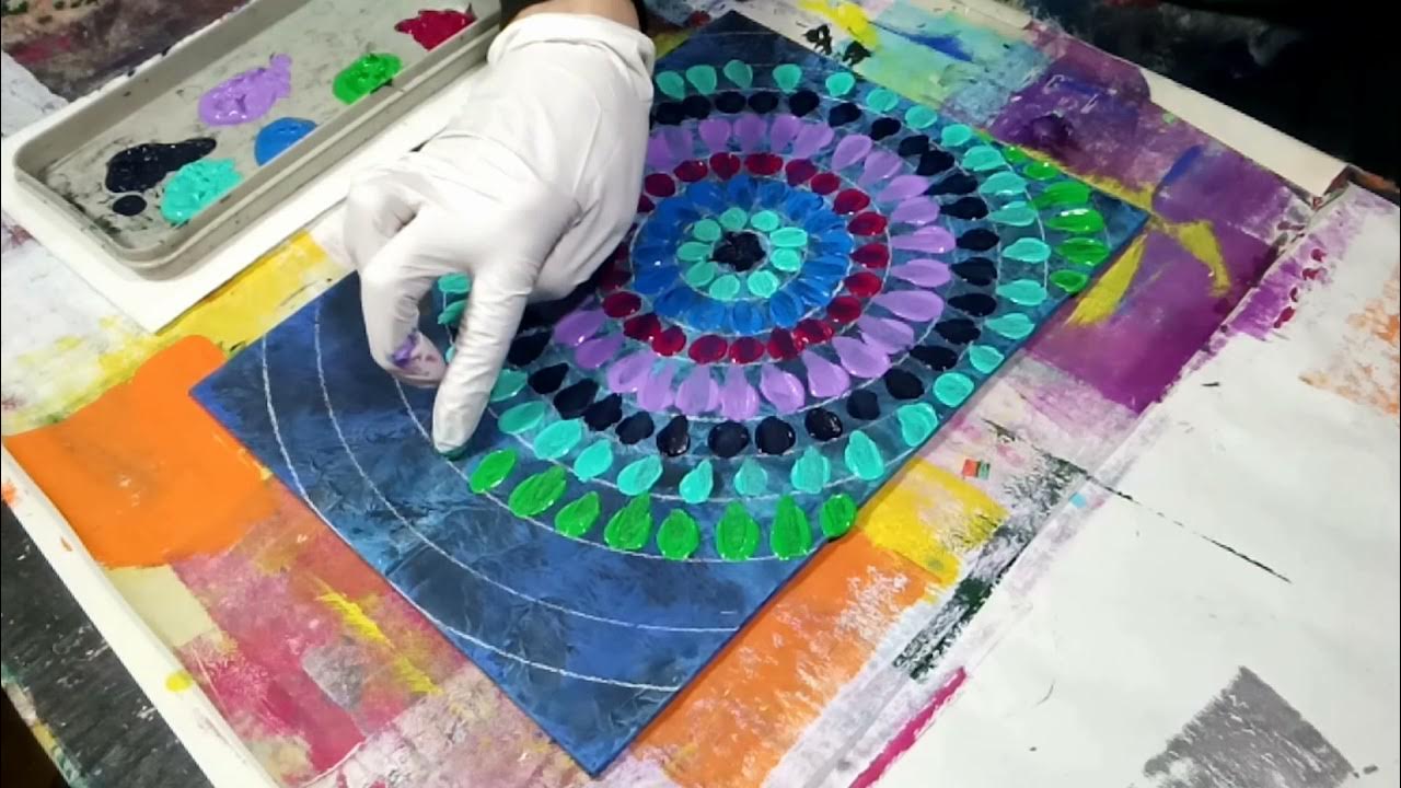 Painting a Mandala / Finger Painting with Acrylics / Experimental