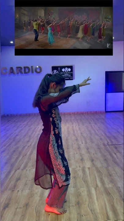 koi ladki hai song dance | dil to pagal hai | shahrukh khan | madhuri dixit #trendingshorts