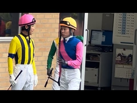 【武豊】忘れ物をしたのか中へ戻る メイショウタムシバのパドック
