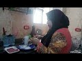 انا مش مبيناله انا نوياله على اي كفايه بعد وجرح ب جرح وكفايه دخلت المطبخ سكته ومستحلفاله 