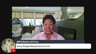 How Smart Women Turn Their Expertise Into High-Ticket Offers (Live Training with Mia Redrick)