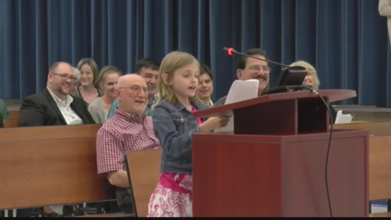 Girl sounds off against standardized testing - YouTube