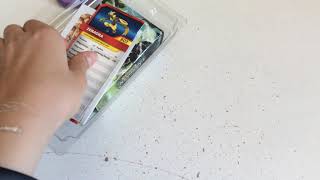 Unboxing the lightning loop theme Pokémon deck. Part 2