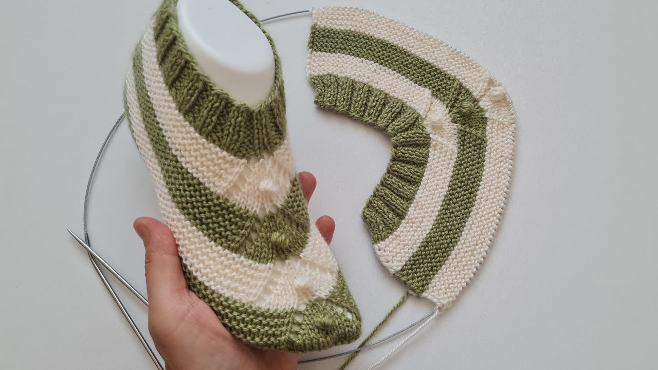 İki şiş dikişsiz patik ✅️ #dikişsizikişişpatik ✅️ kolay iki şişle patik ✅️ @divapatik