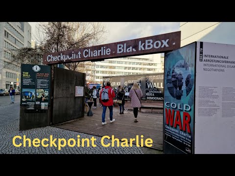 Бейне: Берлиндегі Чарли бақылау-өткізу пункті
