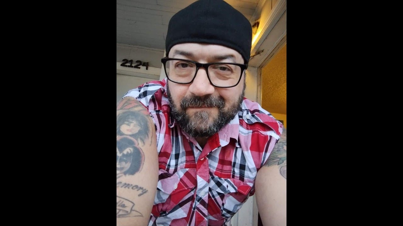 Derek Michael Riddle