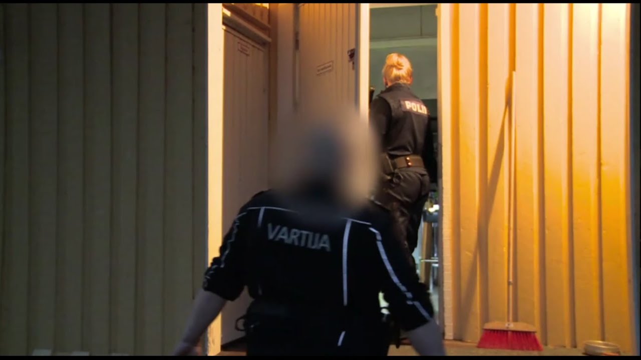 Murto liikehuoneistossa - Poliisit Kuopio