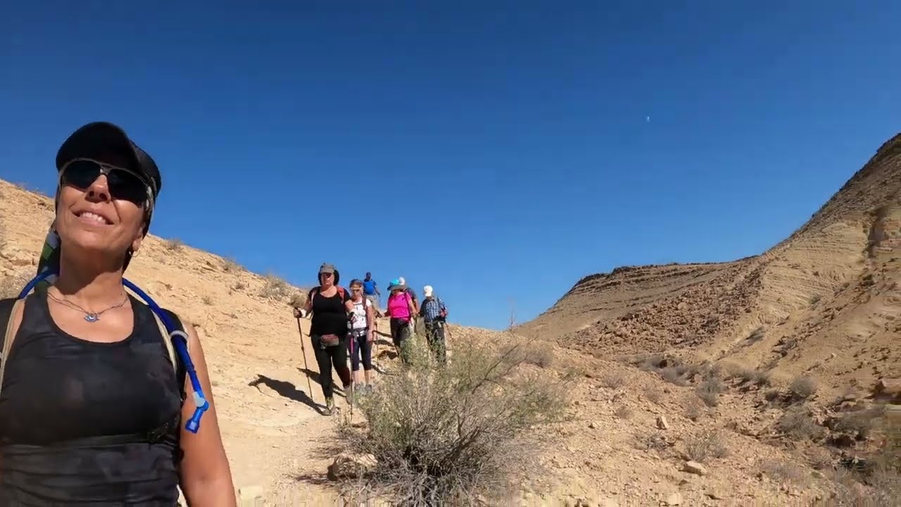 שביל ישראל  - מעלה עקרבים , מיצד צפיר, סדק ימין, חתירה, מעלה  פלמח , עין ירקעם , סנפיר גדול