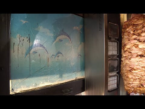 მეტრო ვარკეთილის ტერიტორია. სილამაზის სალონები და კვების ობიექტები.  ნაგავი, ანტისანიტარია...