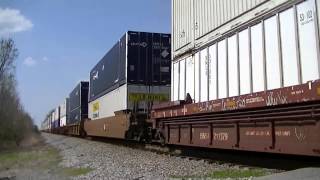 CSX intermodal train with the lead engine 690 going southbound