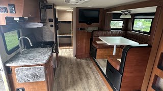 Triple Bunk Travel Trailer Sleeps 7‼️ Lance 2185