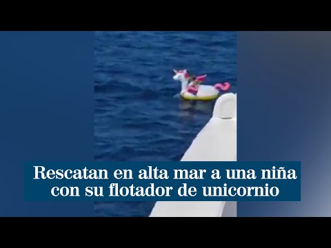 Vídeo: Flotador De Unicornio Con Cuatro Mujeres Rescatadas Del Lago Por El Sheriff Local