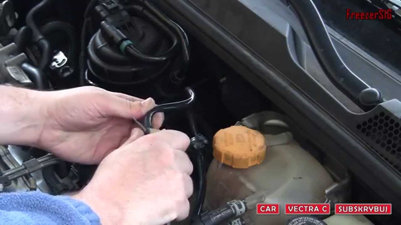 Opel Vectra C Jak Wymienialem Zawor Zwrotny Podcisnienia Hamulca Youtube