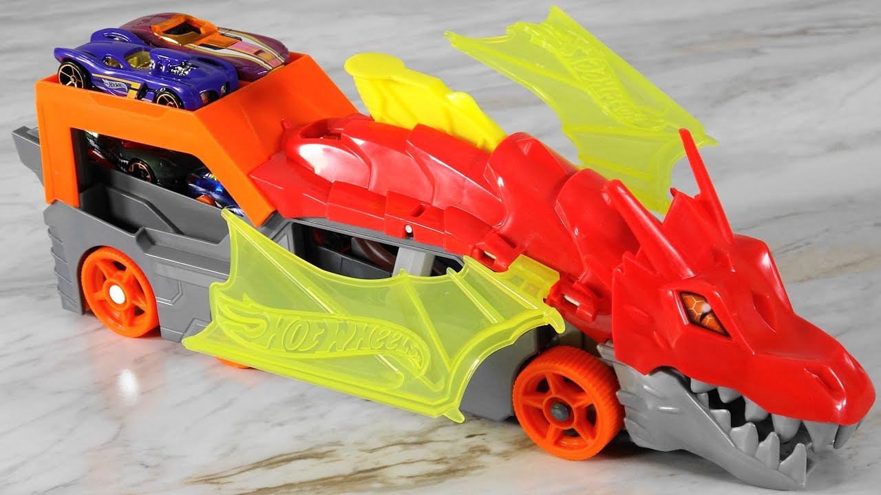 Cars Load & Launch On Dragon Launch Transporter, Hot Wheels City Toy 