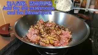 咸肉粽，马来西亚传统美食，家家户户都包粽子。
