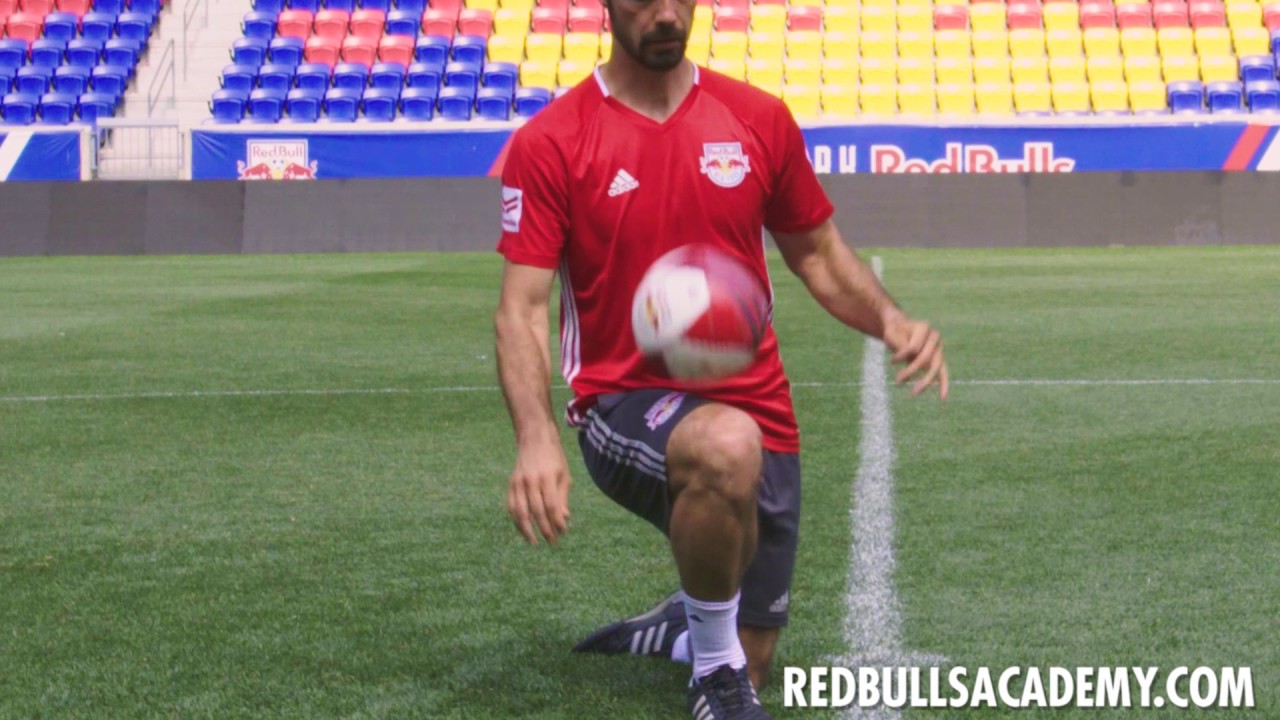 Skill of the Week - Scoop Knee Bounce - (New York Red Bulls Academy ...