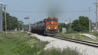 Celebrity BNSF Empty Windmill Train through Atlantic, Iowa on IAIS Trackage Net Worth