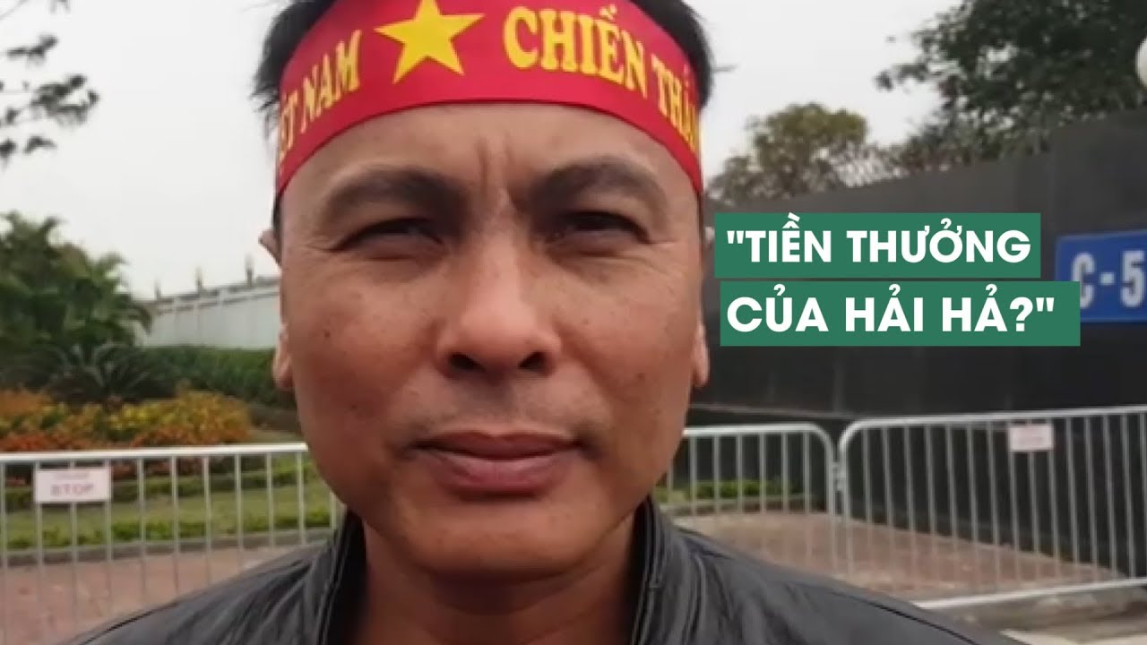 Phản ứng của bố Quang Hải khi được hỏi về tiền thưởng Asian Cup của con trai