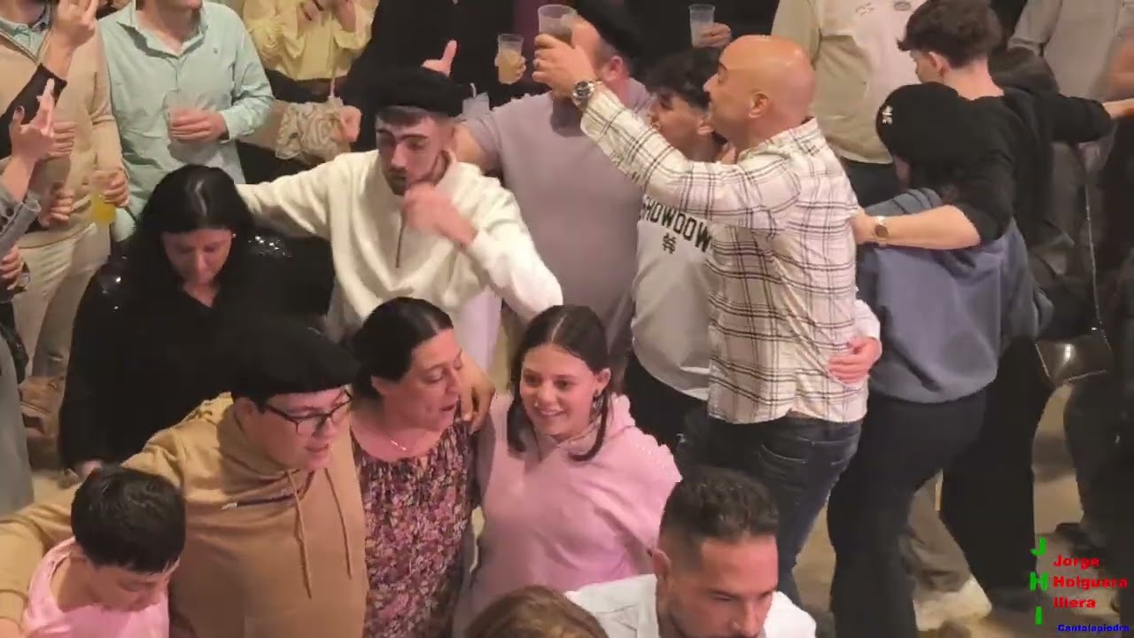 Alegreson de quintos de Cantalapiedra 2026 con los padres 