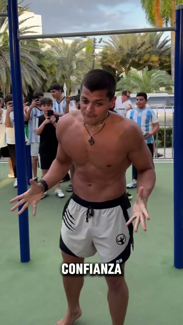 El tigre intenta dominada a 1 brazo ?
