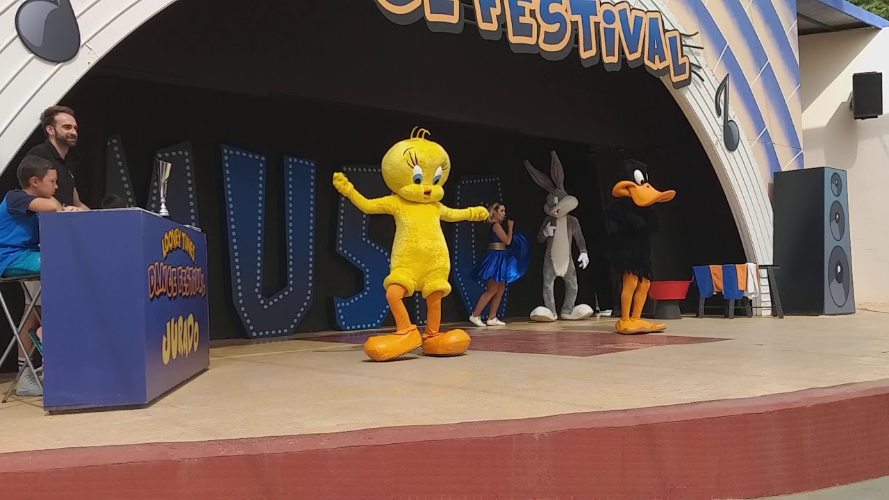 Parque Warner Looney Tunes Youtube