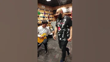 Playing Stairway to Heaven in Guitar Center part 2