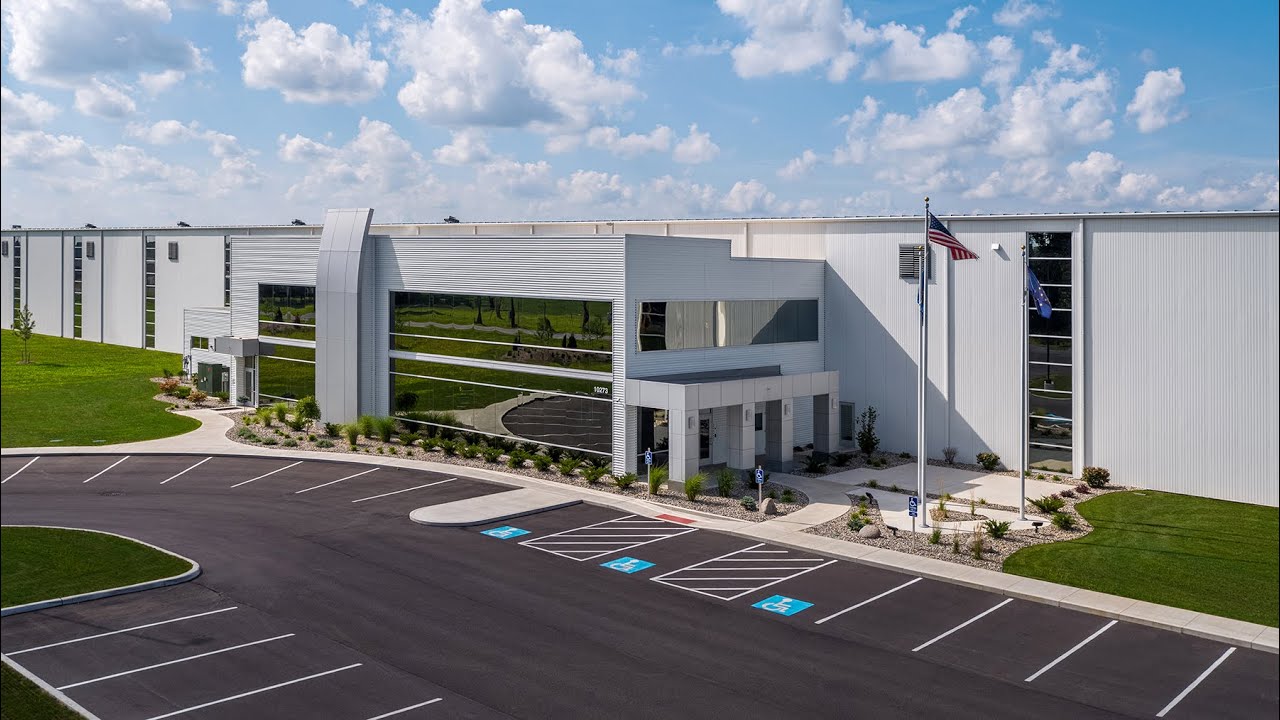 Time-lapse construction video of LionsHead Specialty Tire and Wheel in Middlebury, IN