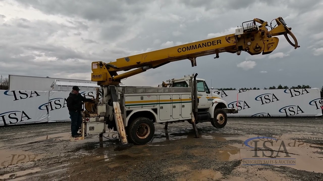 48792 - 2005 International 4400 SBA 4x2 Digger Derrick Truck Will