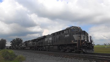 NS 12R with 7 unnits EB on the NS LURB
