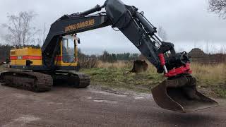 Köp Grävmaskin Volvo EC230B på Klaravik