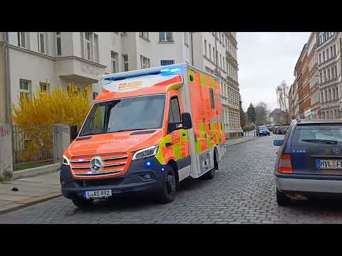 [Springlicht,Neu Fahrzeug] Neuer RTW des ASB Leipzig auf Einsatzfahrt ...