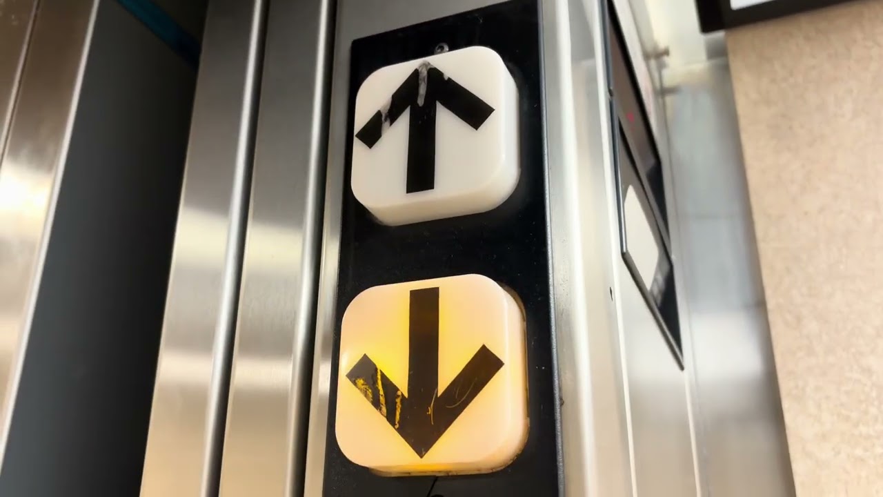 Miami Impulse Hydraulic Elevator @ Palms West Professional - Building 4, Loxahatchee, Florida