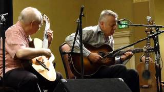 Tommy Emmanuel & John Knowles CAAS 2011 - "Chestnuts Roasting..." chords