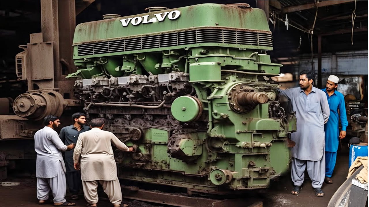 Volvo Firefighter Truck Engine Seized Due to Dirt and Broken Gears | Complete Restoration